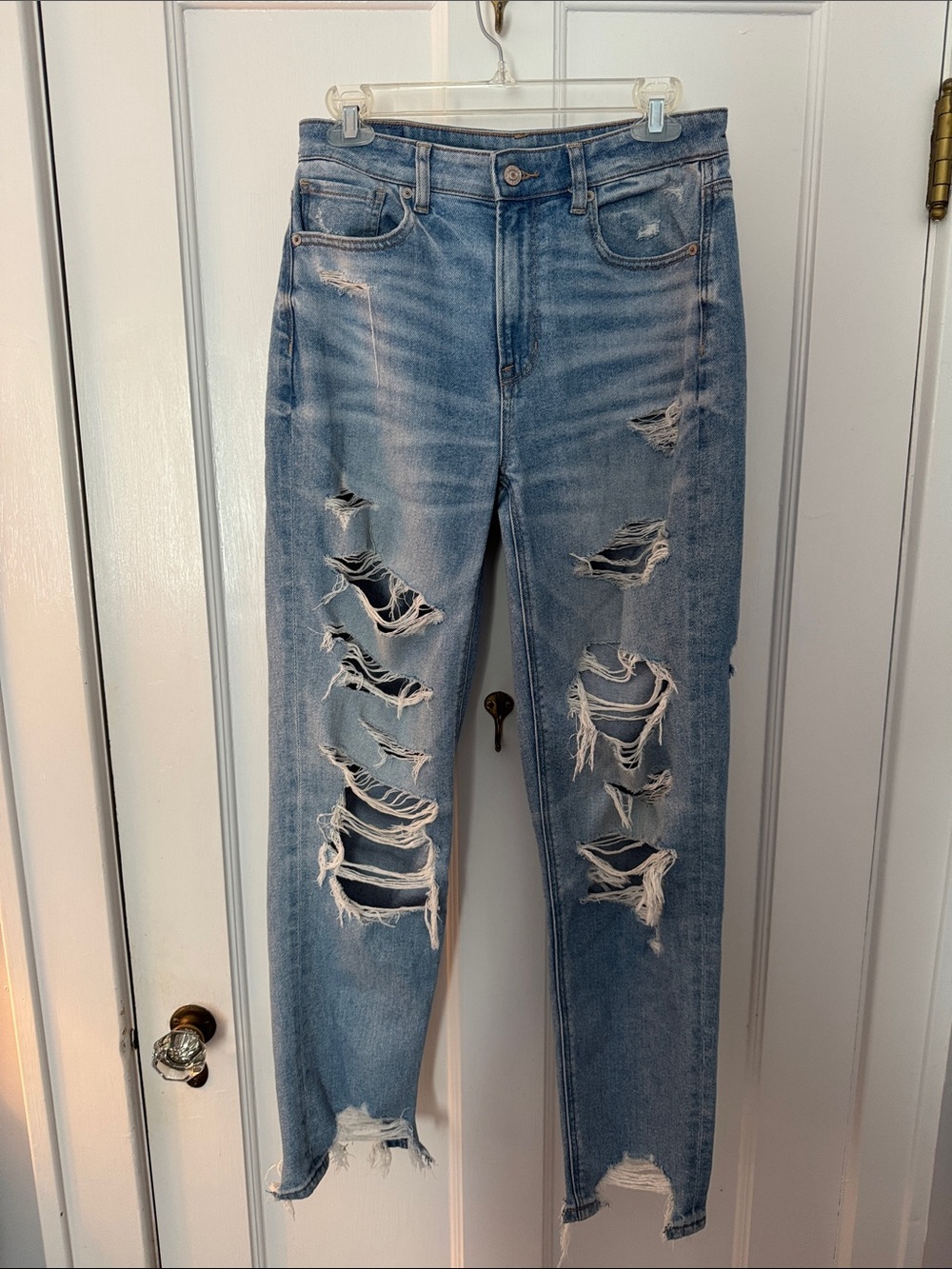 American Eagle Outfitters Light Blue Ripped Skinny Jeans